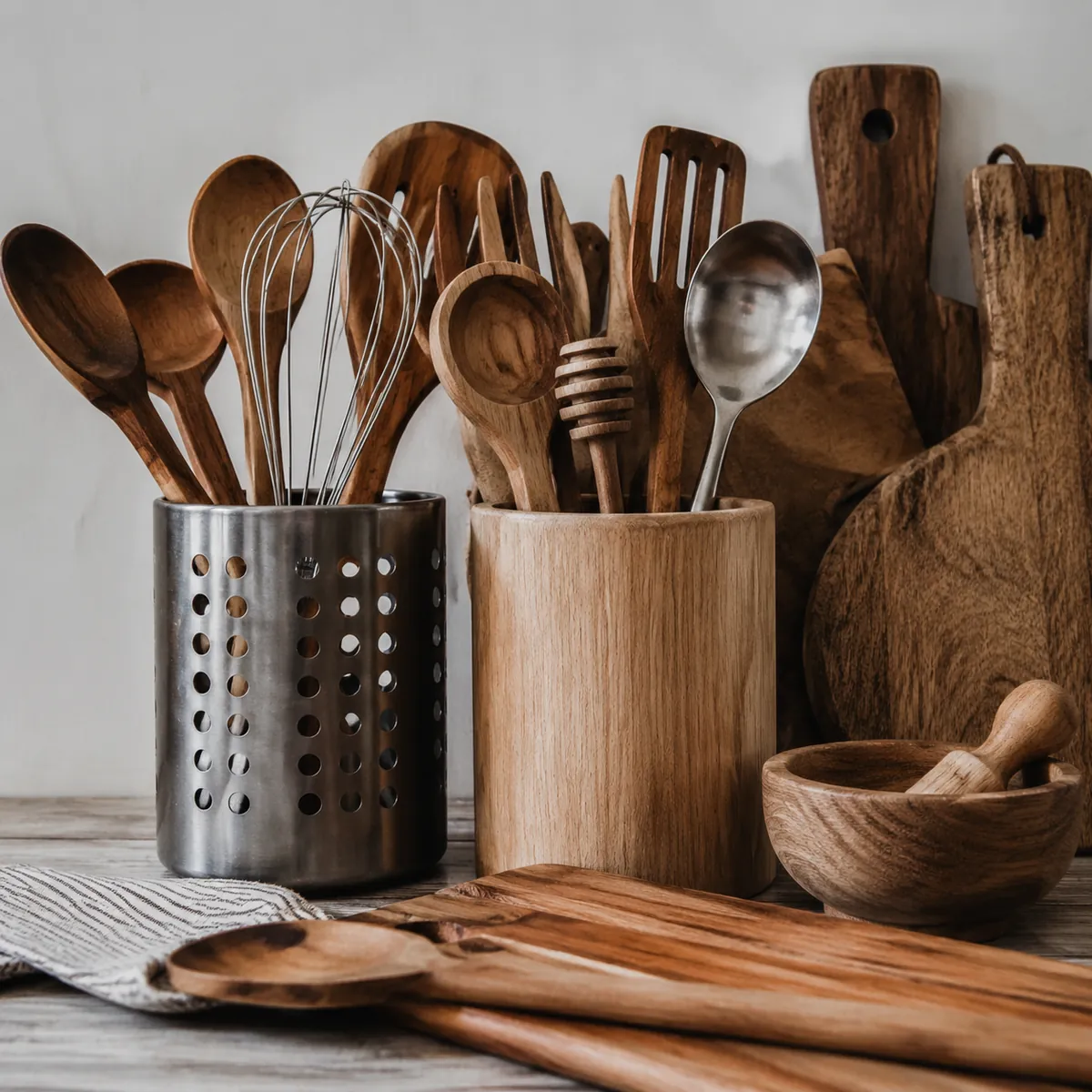illustrative image for Buying kitchenware wholesale and OEM from Zwilling: What to 1