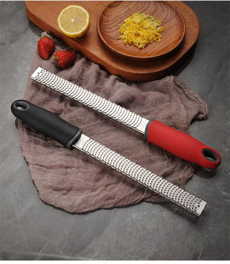 Handheld Stainless Steel Lemon Zester Food Shredder Lemon Zester Tool Vegetable Grater With Blade Protective Cover
